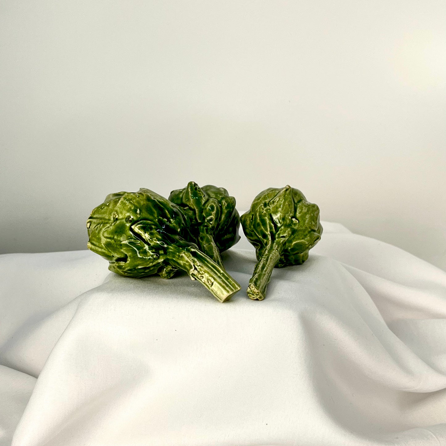 Artichoke in glaze figurine (small)