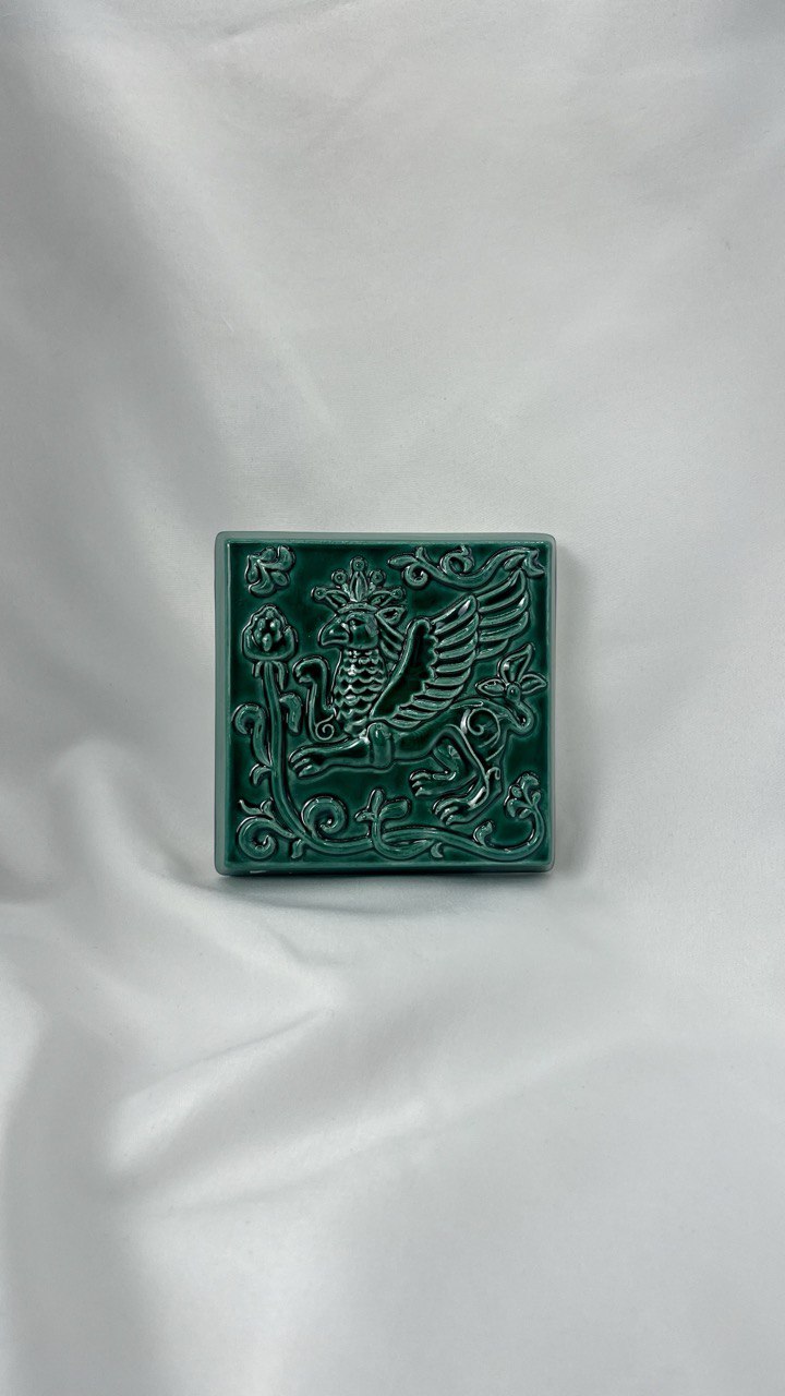 Majolica tile "Fairy Tale"