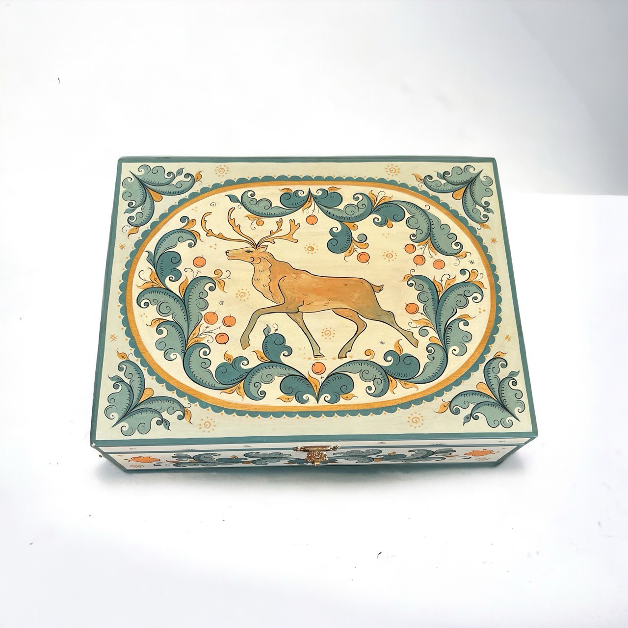 Jewellery box with northern patterns